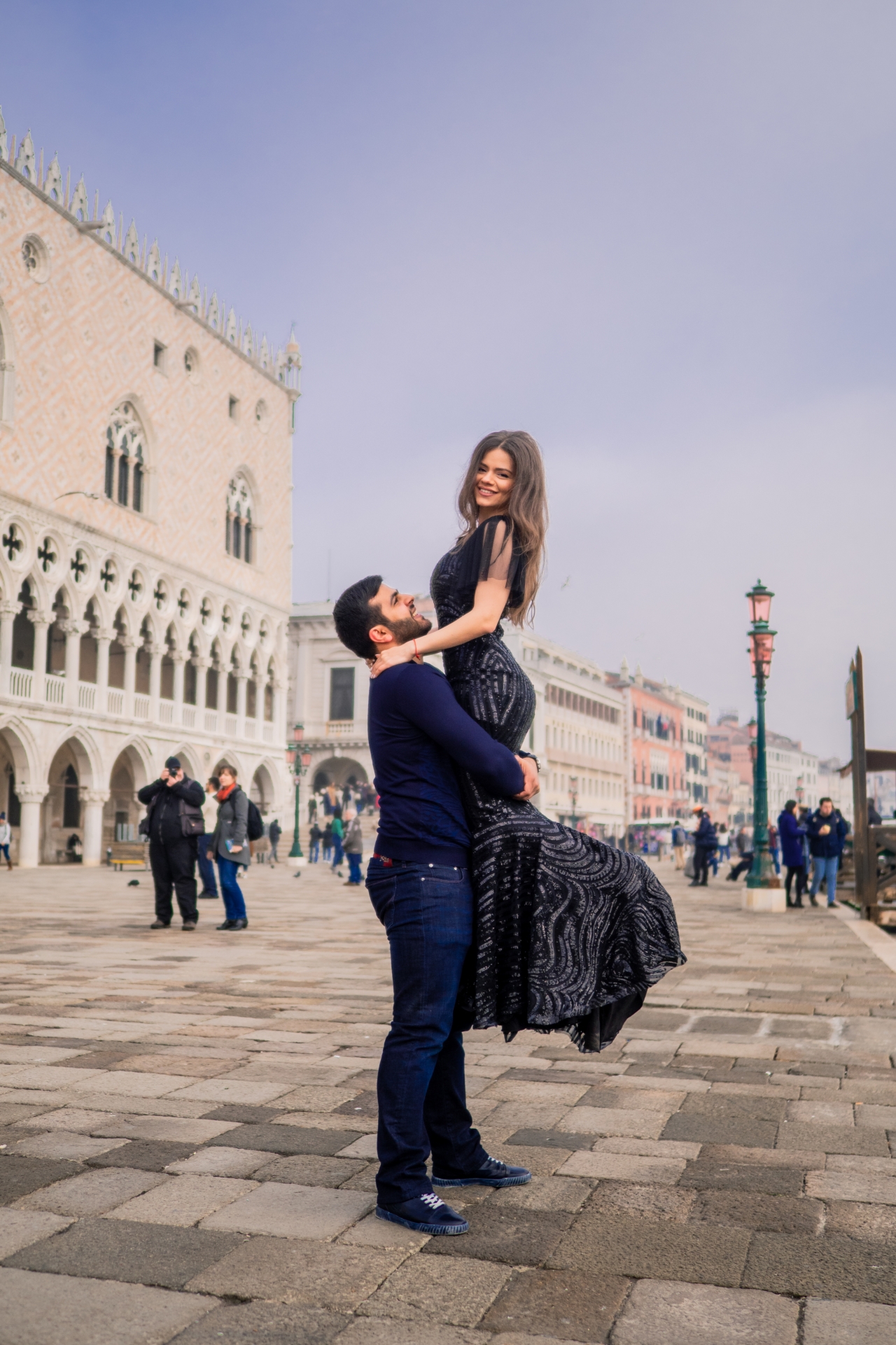 ﻿Armenian engagement photoshoot in Venice and in the church 